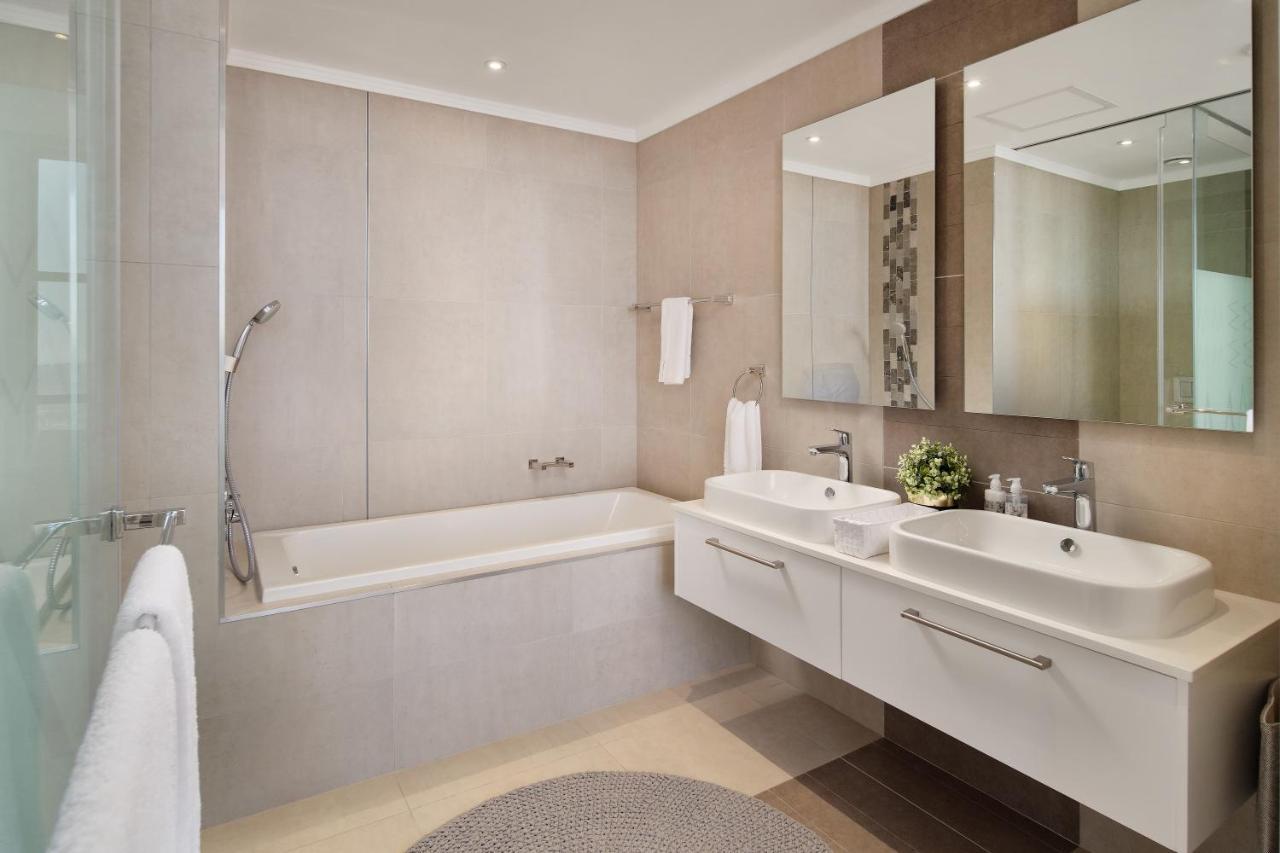 Masingita Towers Executive Suite Johannesburg Exterior photo