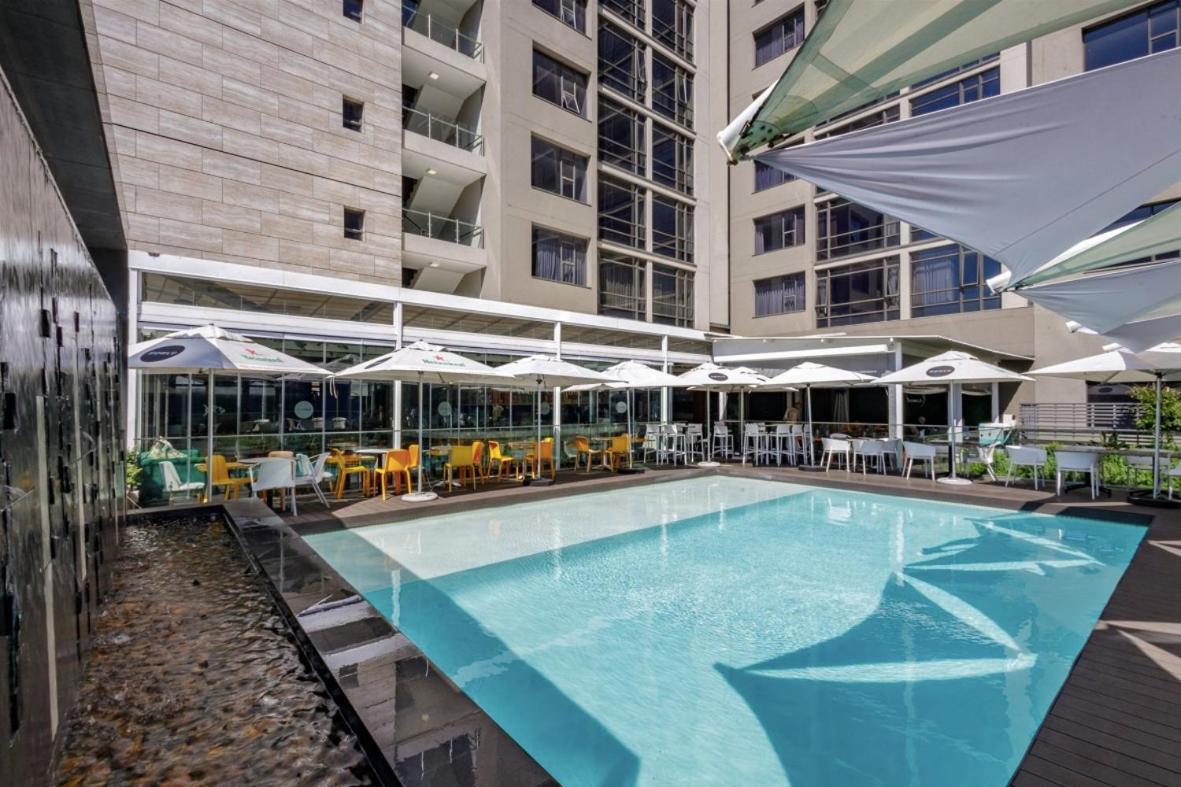 Masingita Towers Executive Suite Johannesburg Exterior photo