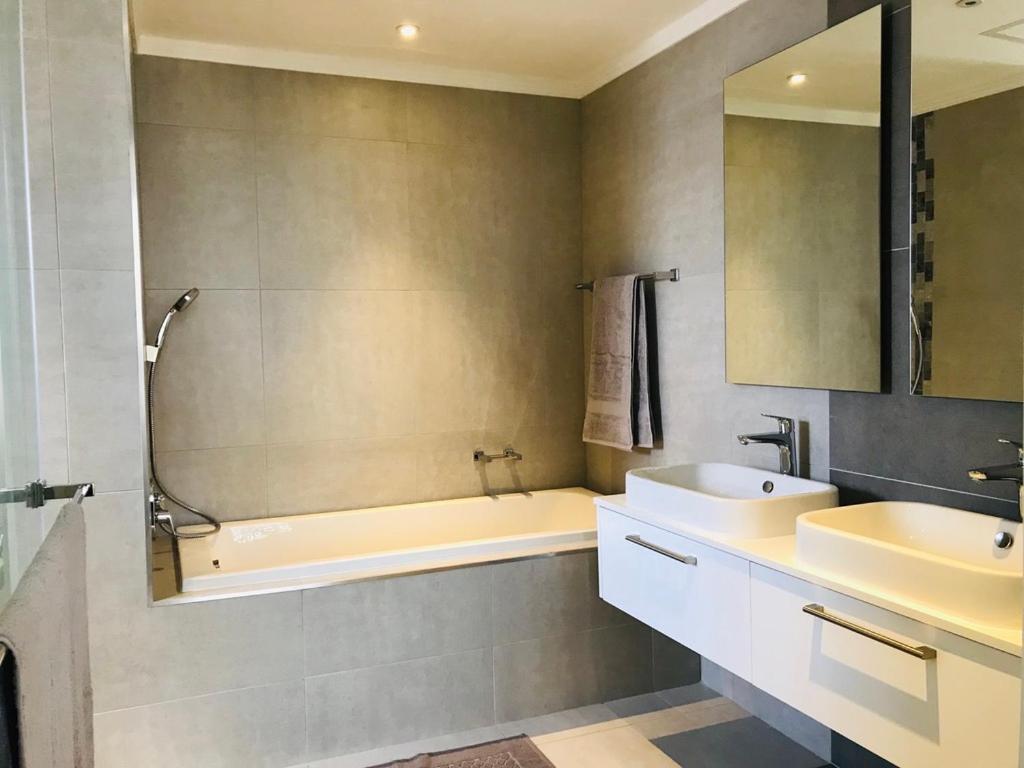 Masingita Towers Executive Suite Johannesburg Exterior photo